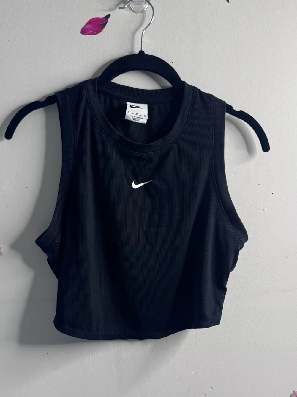 Nike Women’s Black Ribbed Crop Tank